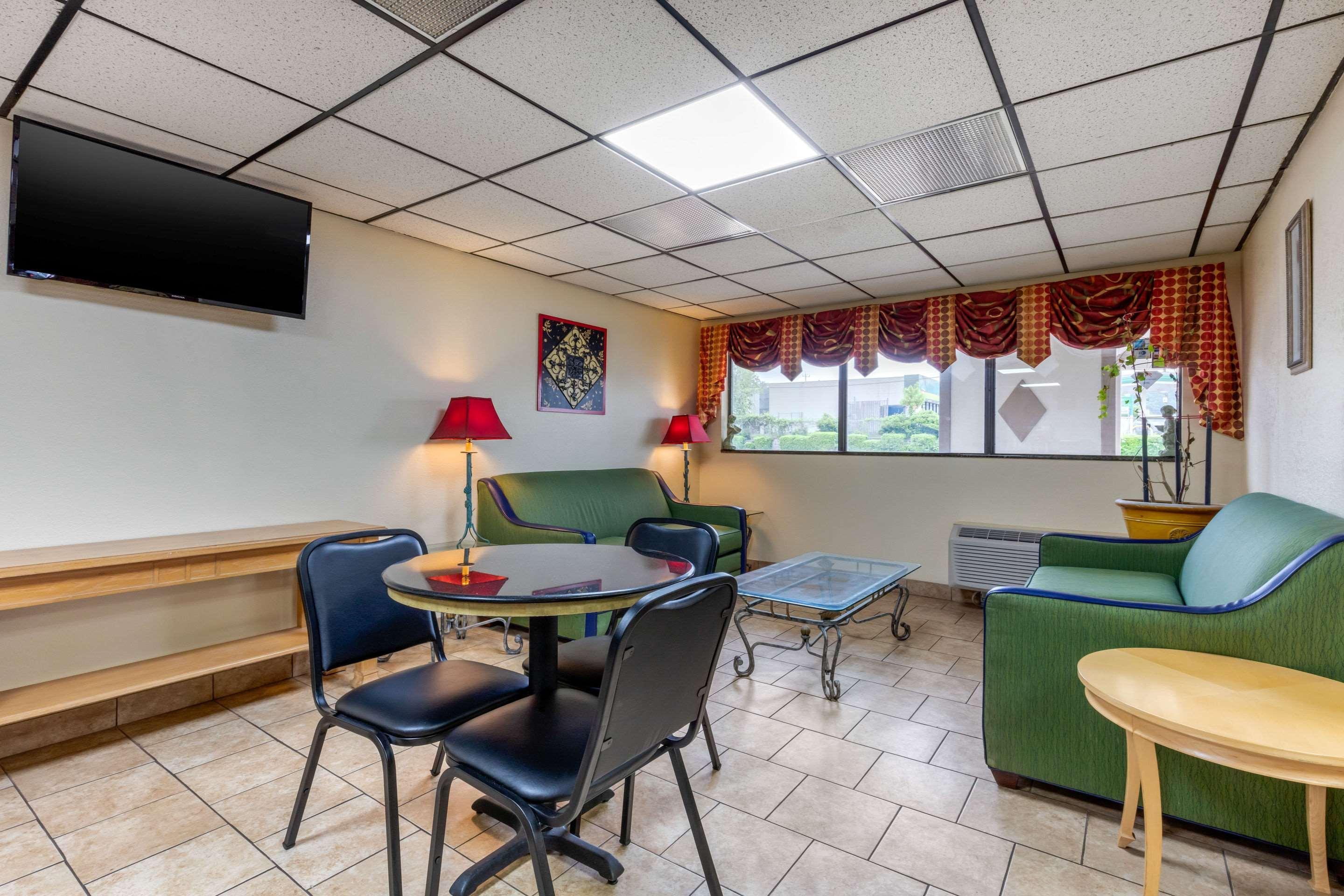 Lodge Econo Chattanooga